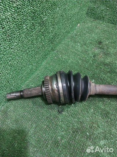 Привод передний правый Nissan Bluebird Sylphy G10