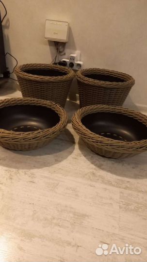 Кашпо из искусственного ротанга