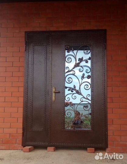 Дверь входная Цветы с кованной решеткой на заказ