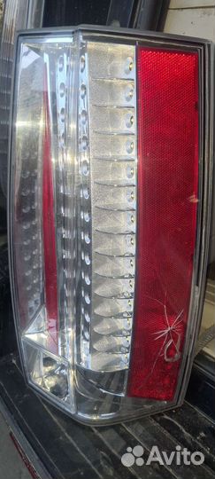 Задний фонарь правый на escalade