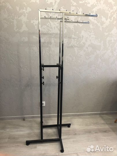 Стойка для одежды