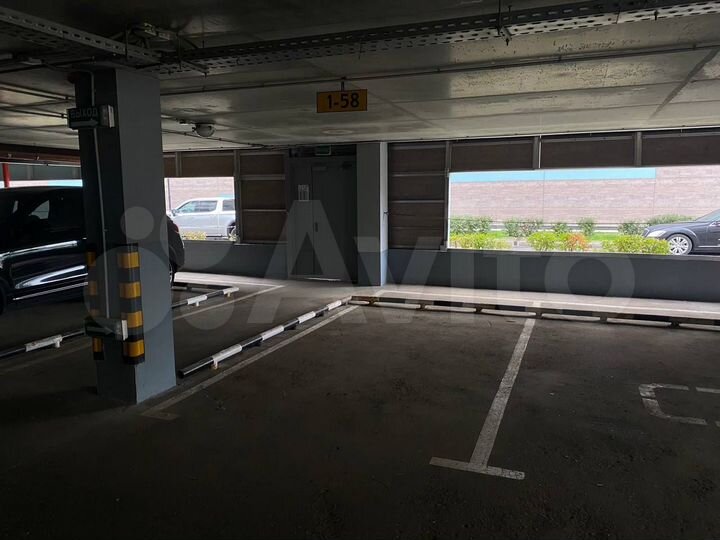 Машиноместо, 14 м²