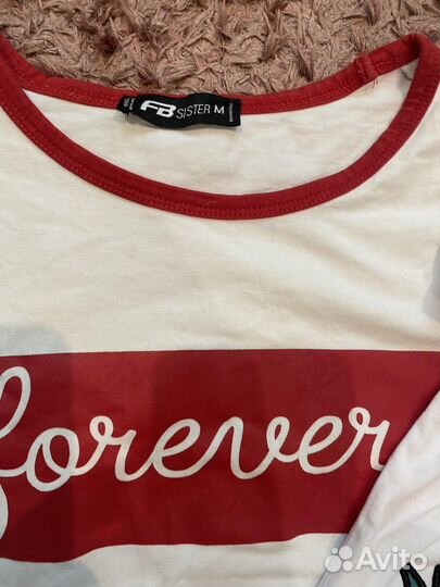 Комплект вещей на девочку 134-140