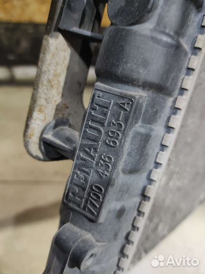 Радиатор в сборе с вентилятором Renault symbol 1