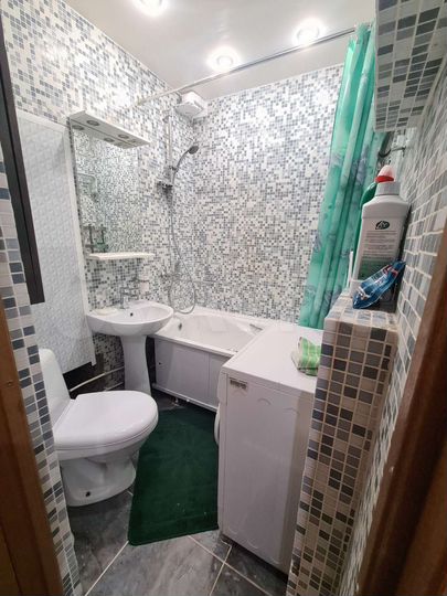 2-к. квартира, 42 м², 3/5 эт.