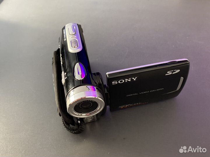 Видеокамера Sony slim SD