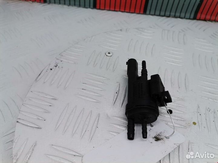 Клапан вентиляции топливного бака Jeep Compass