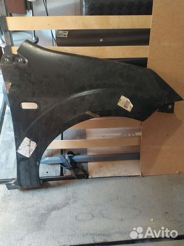 Крыло переднее правое Ford Fiesta