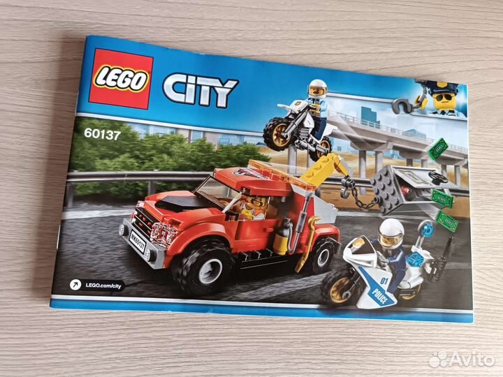 Lego city 60137 Побег на буксировщике Конструктор