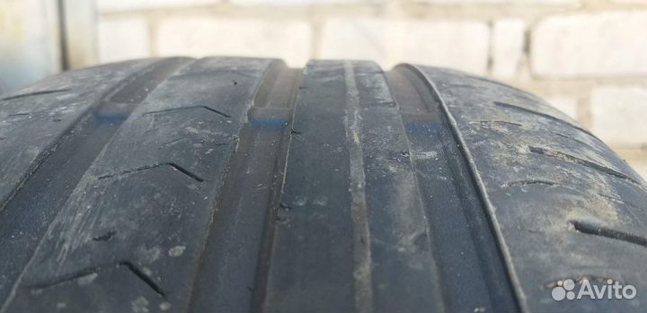 Nokian Tyres Hakka Black 235/55 R17 103H