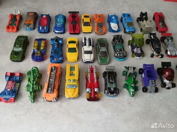 Hot wheels машинки