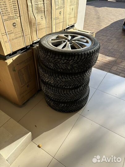 Nokian Tyres Hakka C Cargo 215/55 R17