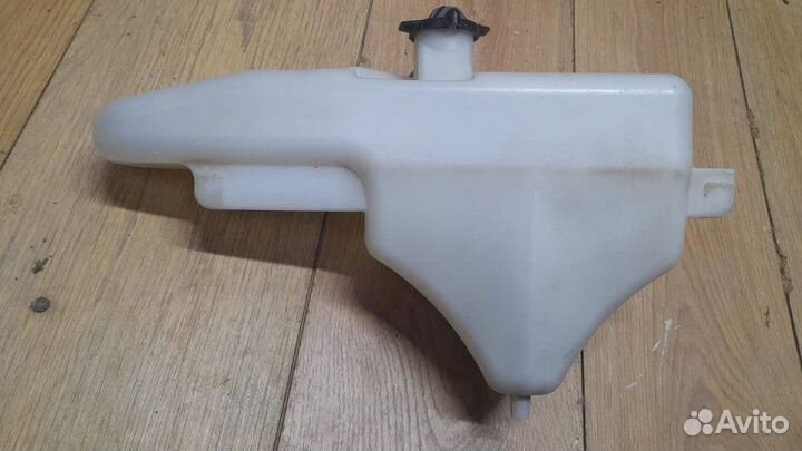 Бачок омывателя Mazda 6 Gh седан 2.0 2007-2013