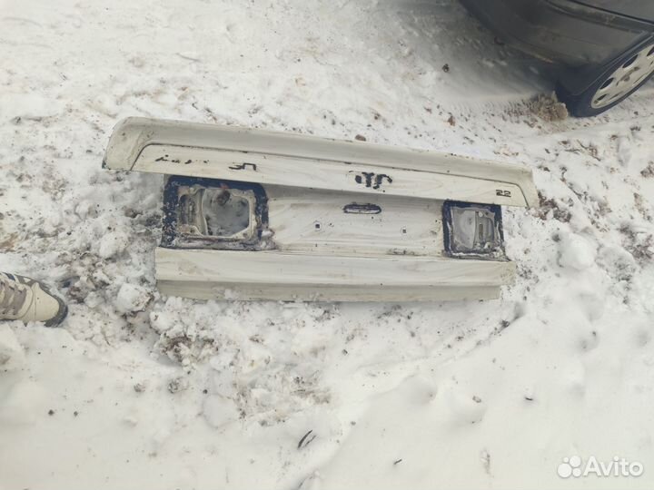 Крышка багажника audi 90