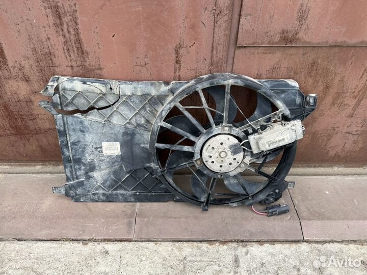 Вентилятор радиатора Ford Focus 2