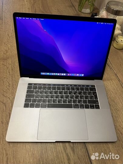 Apple MacBook Pro 15 2016 301 цикл