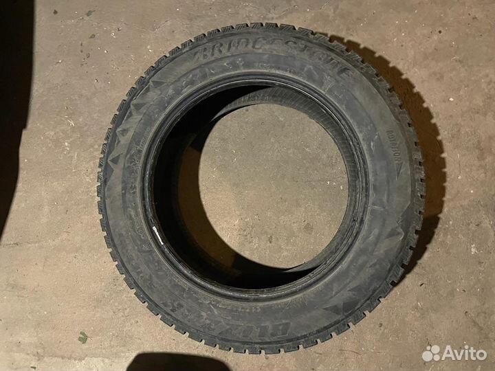 Bridgestone Blizzak Spike-01 225/60 R17 103T