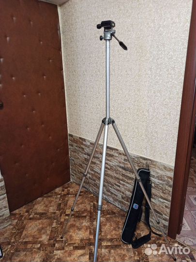 Штатив СССР с быстросъемной площадкой. Чехол benro