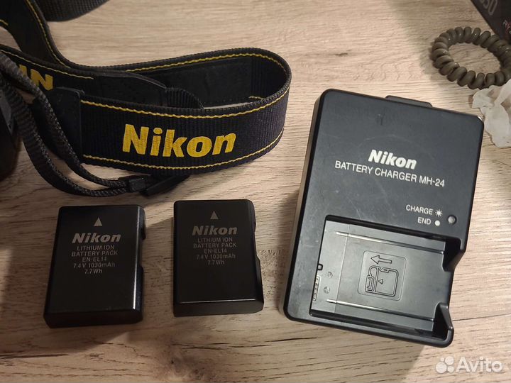 Зеркальный фотоаппарат Nikon D3100
