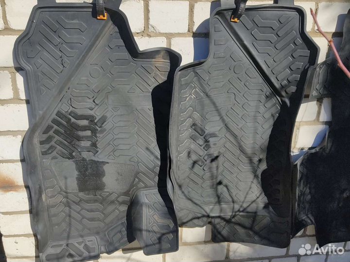 Ковры в салон автомобиля