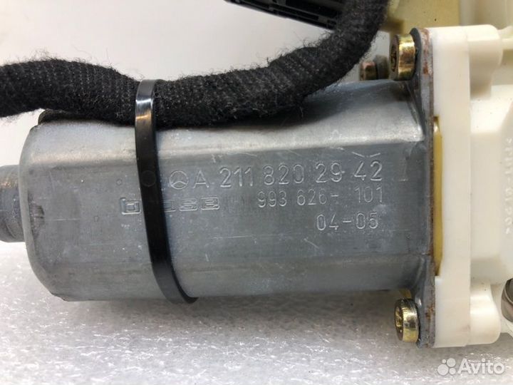 Моторчик стеклоподъемника передний левый