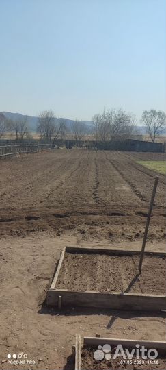 Вспашка земли мотоблоком