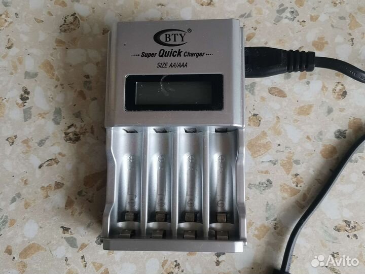 Зарядное устройство для аккумуляторных батареек