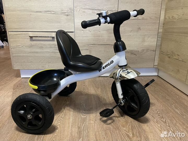 Трехколесный велосипед