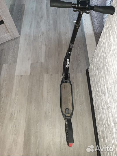 Продам самокат б/у