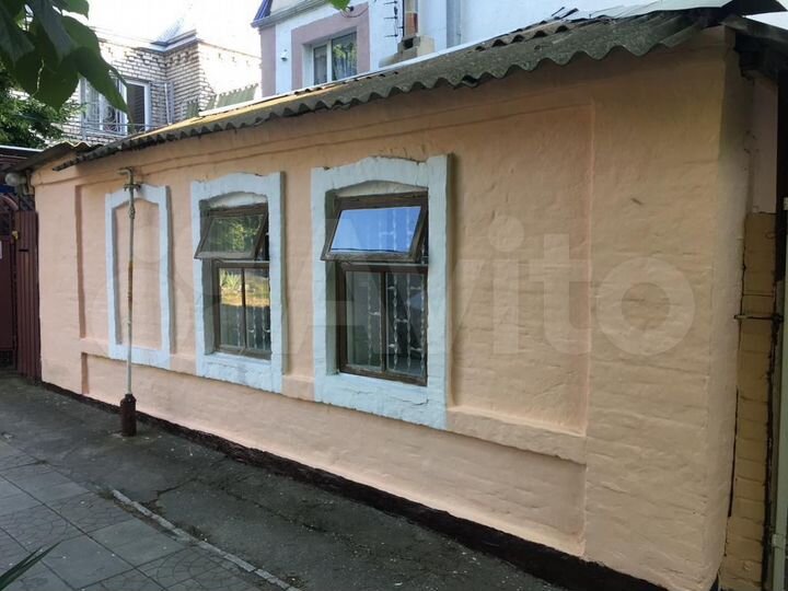 Дом 27 м² на участке 1 сот.