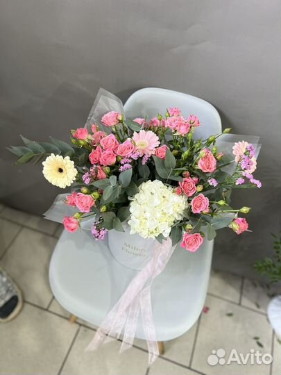 Коробка с цветами Доставка букетов Сириус Адлер