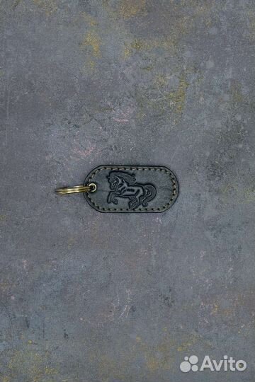 Брелки из кожи с лошадкой