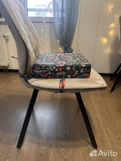 Подушка бустер для кормления