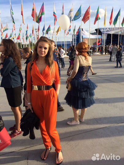 Комбинезон из шелка от модельера Anika Kerimova