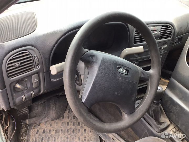 Салон Volvo S40