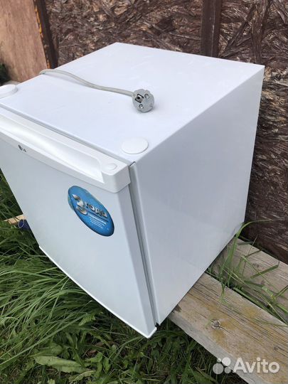 Холодильник бу маленький