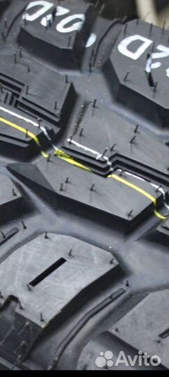 Kumho Road Venture M/T KL71 225/75 R16 115Q