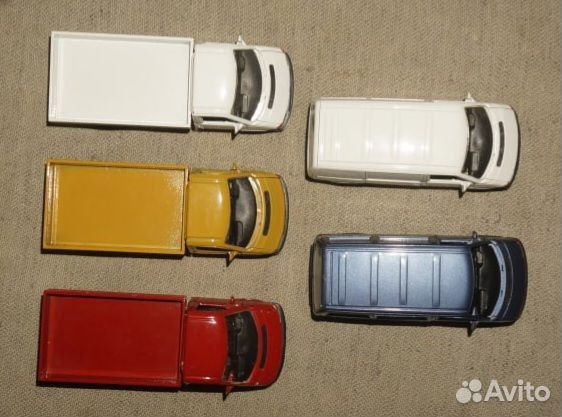 VW Transporter Caravelle T4 в масштабе 1:43