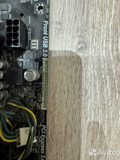 Материнская плата