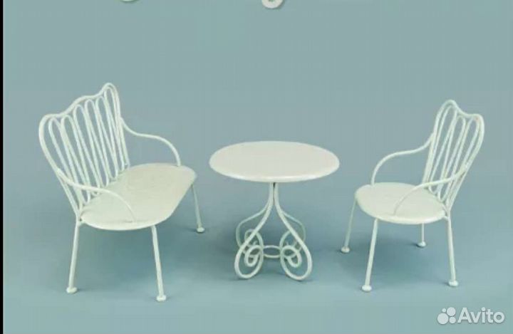 Стол бирюзовый