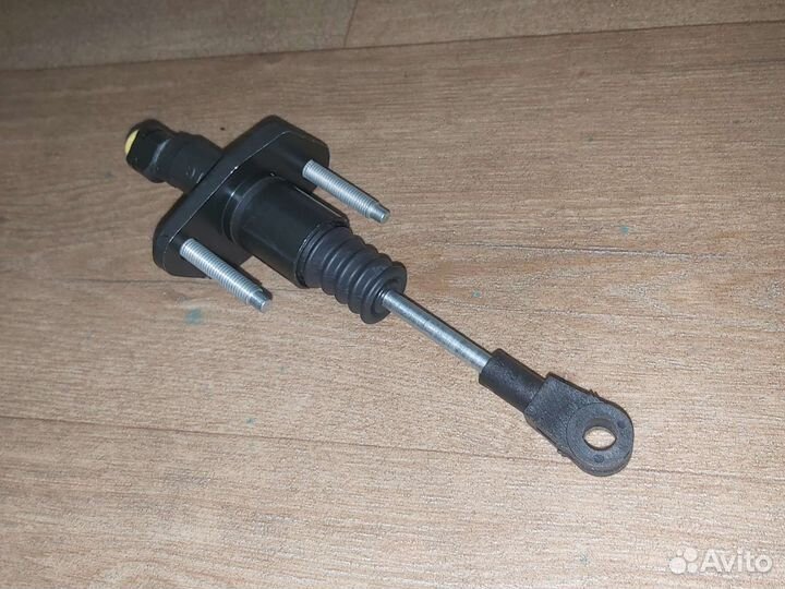 Главный цилиндр сцепления Opel Astra h J G