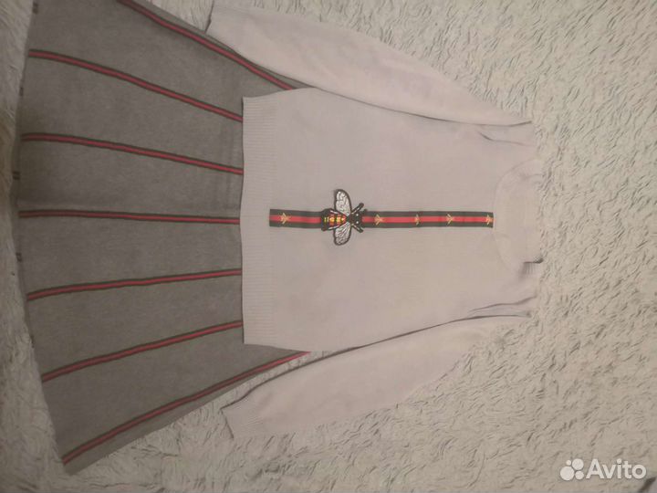 Продам костюмчик