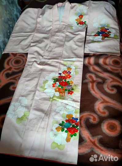 Кимоно светло-розовое, шелк, Япония