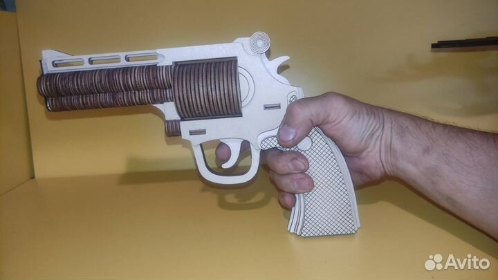 Пистолет из фанеры