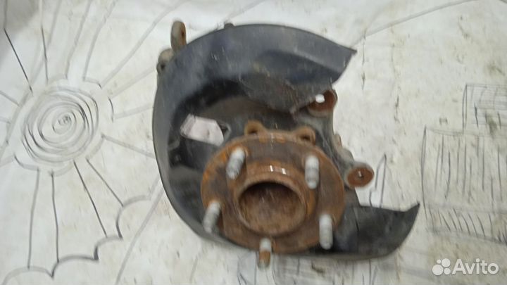 Кулак задний левый Mazda 3 (BL) II (2008–2011)