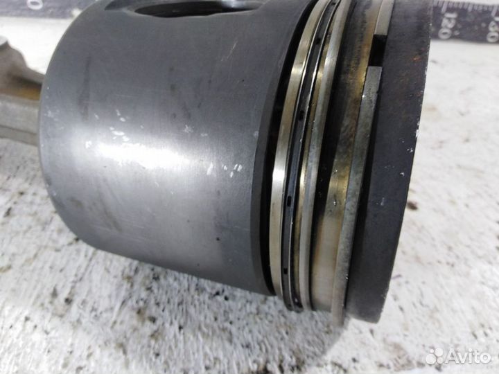 Поршень с шатуном 3964810