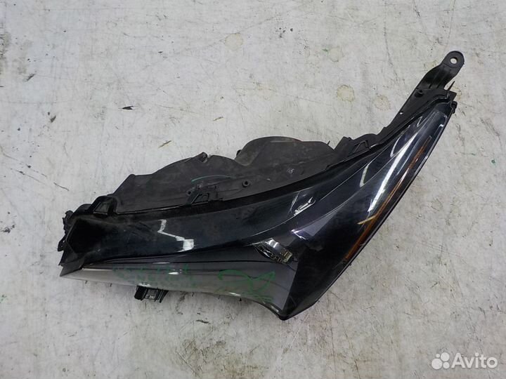 Фара левая на Lexus NX 8118578050