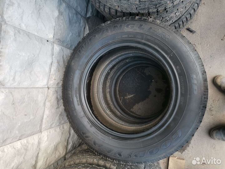 Goodyear Wrangler HP All Weather 245/65 R16