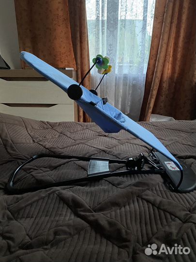 Шезлонг для новорожденных