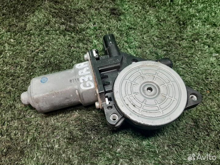 Мотор стеклоподъёмника задний правый Honda CR-V 3